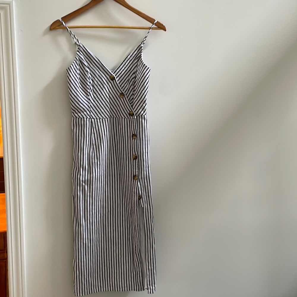 Midi Double lined A&F dress. Linen type material